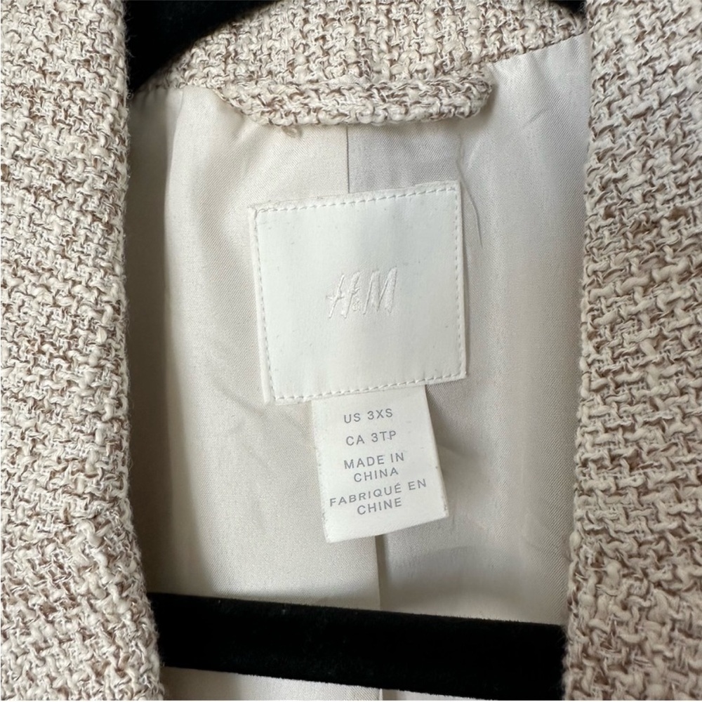 H&M Women's Beige Textured tweed Blazer - Picture 6 of 6